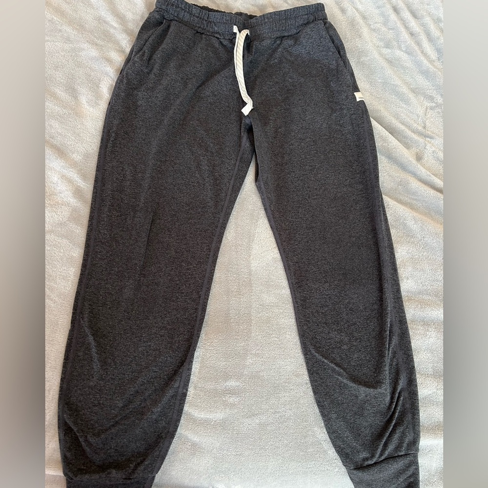 Vuori performance joggers XS